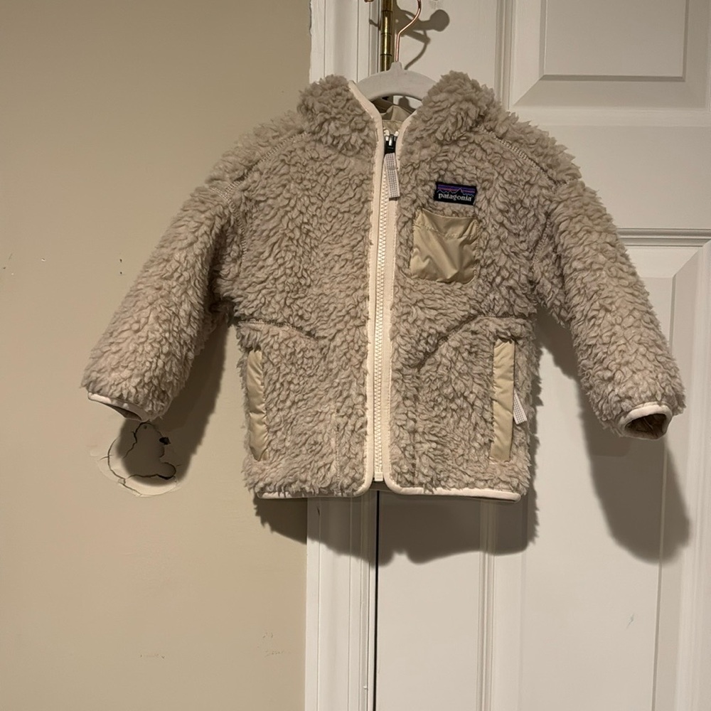 Patagonia Fleece Jacket in Cream